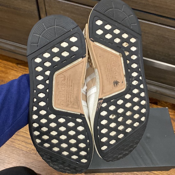 Adidas NMD R1 - Picture 7 of 10